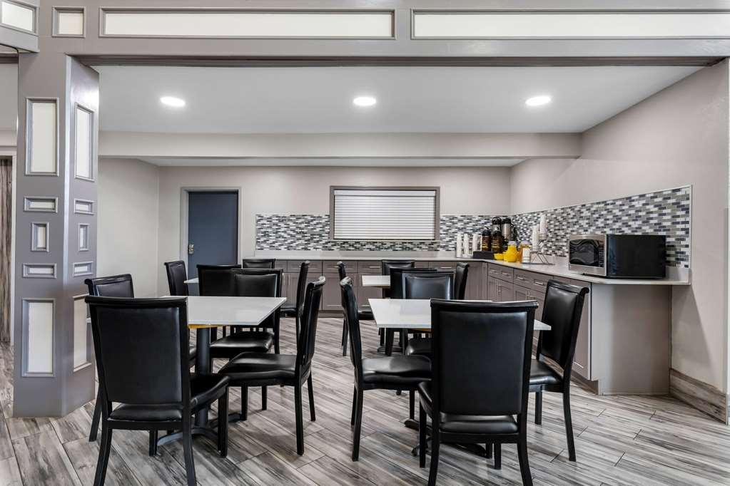 Super 8 by Wyndham Dickson Hotell Restaurang bild